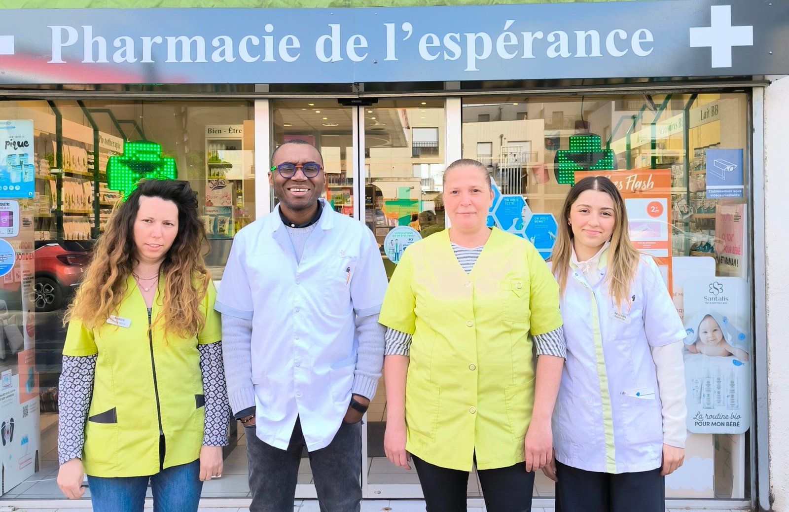 Équipe pharmacie de l'espérance